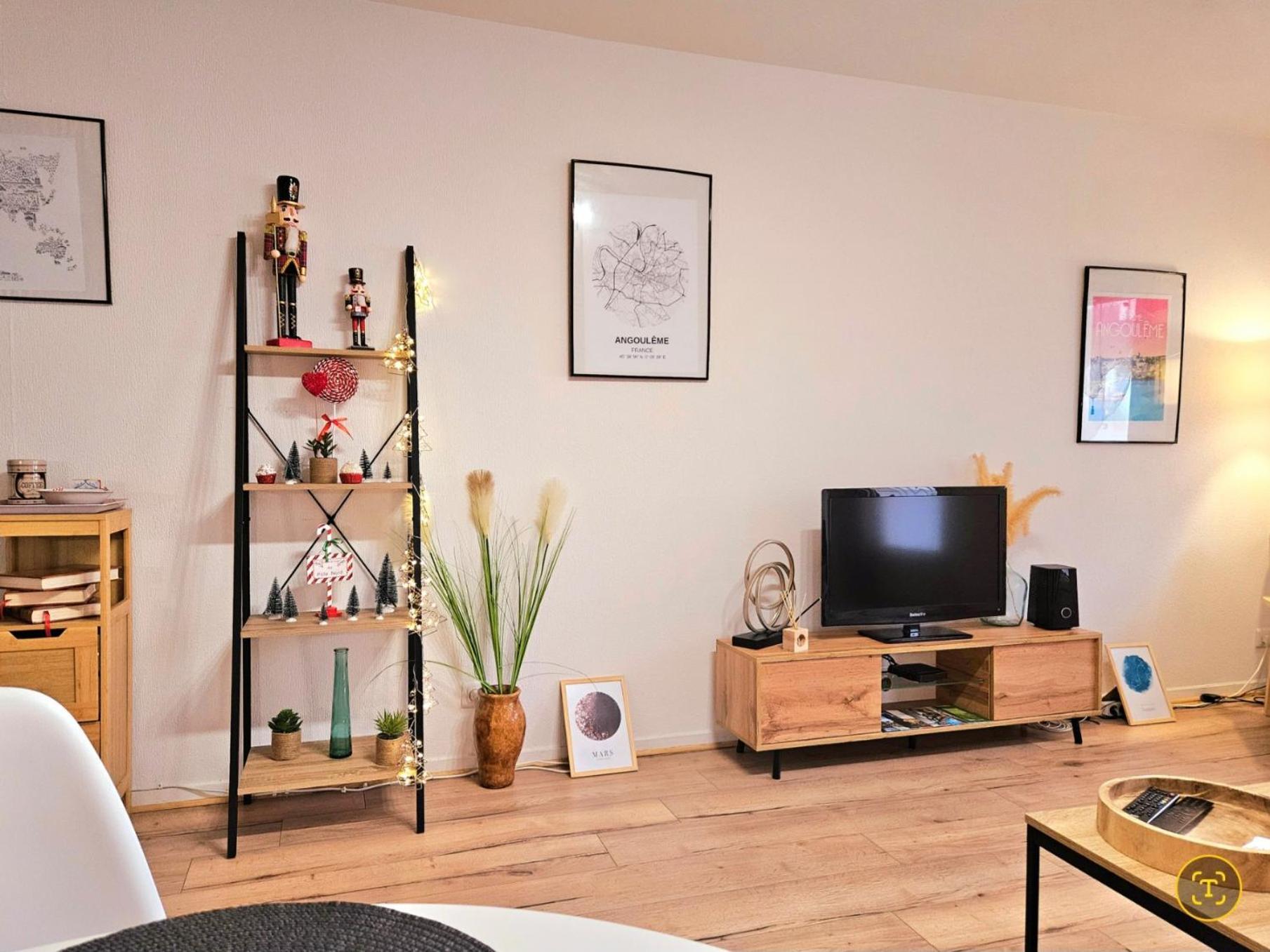 Appartement Cosy Proche Gare - Fibre Optique Et Parking Angouleme Bagian luar foto