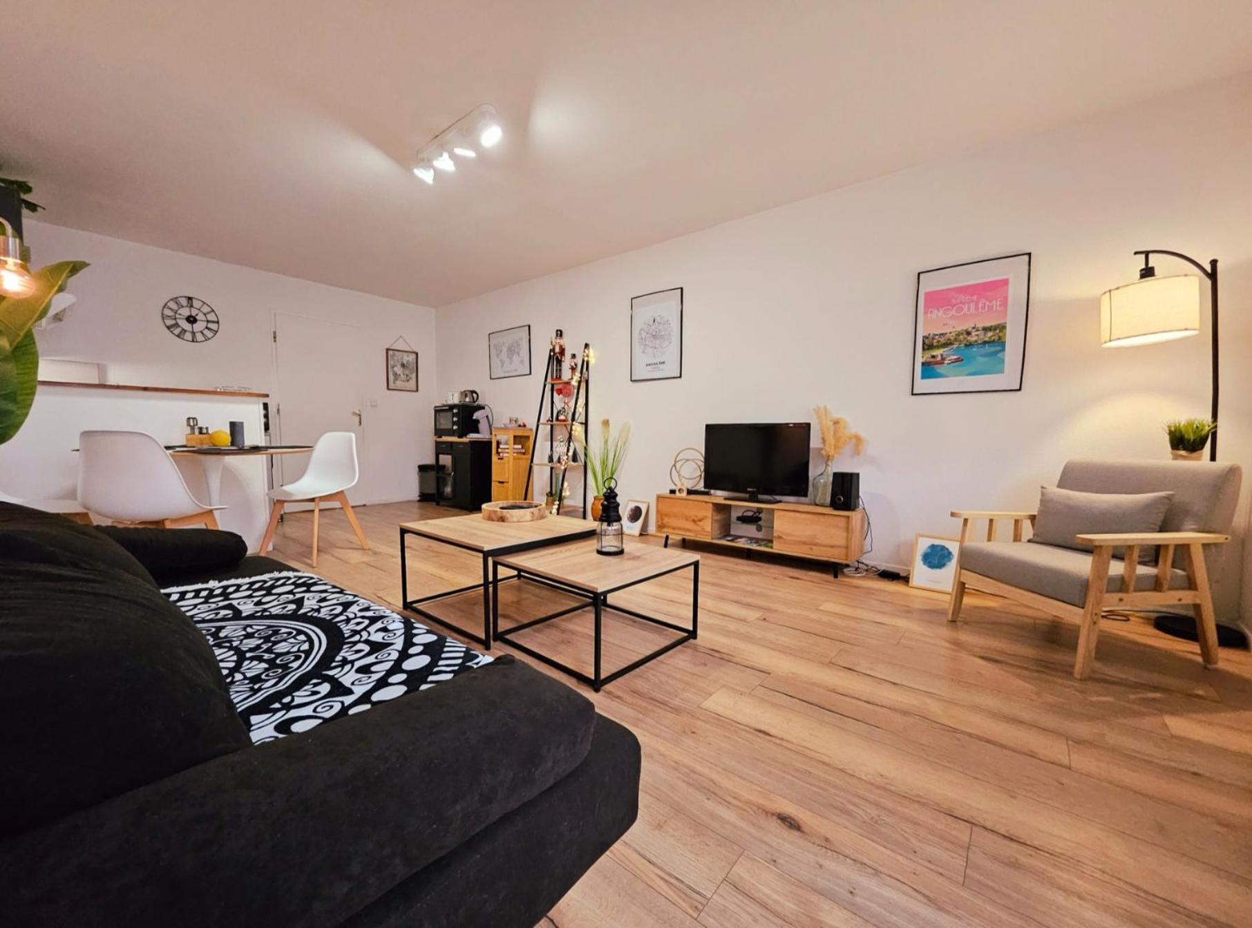 Appartement Cosy Proche Gare - Fibre Optique Et Parking Angouleme Bagian luar foto